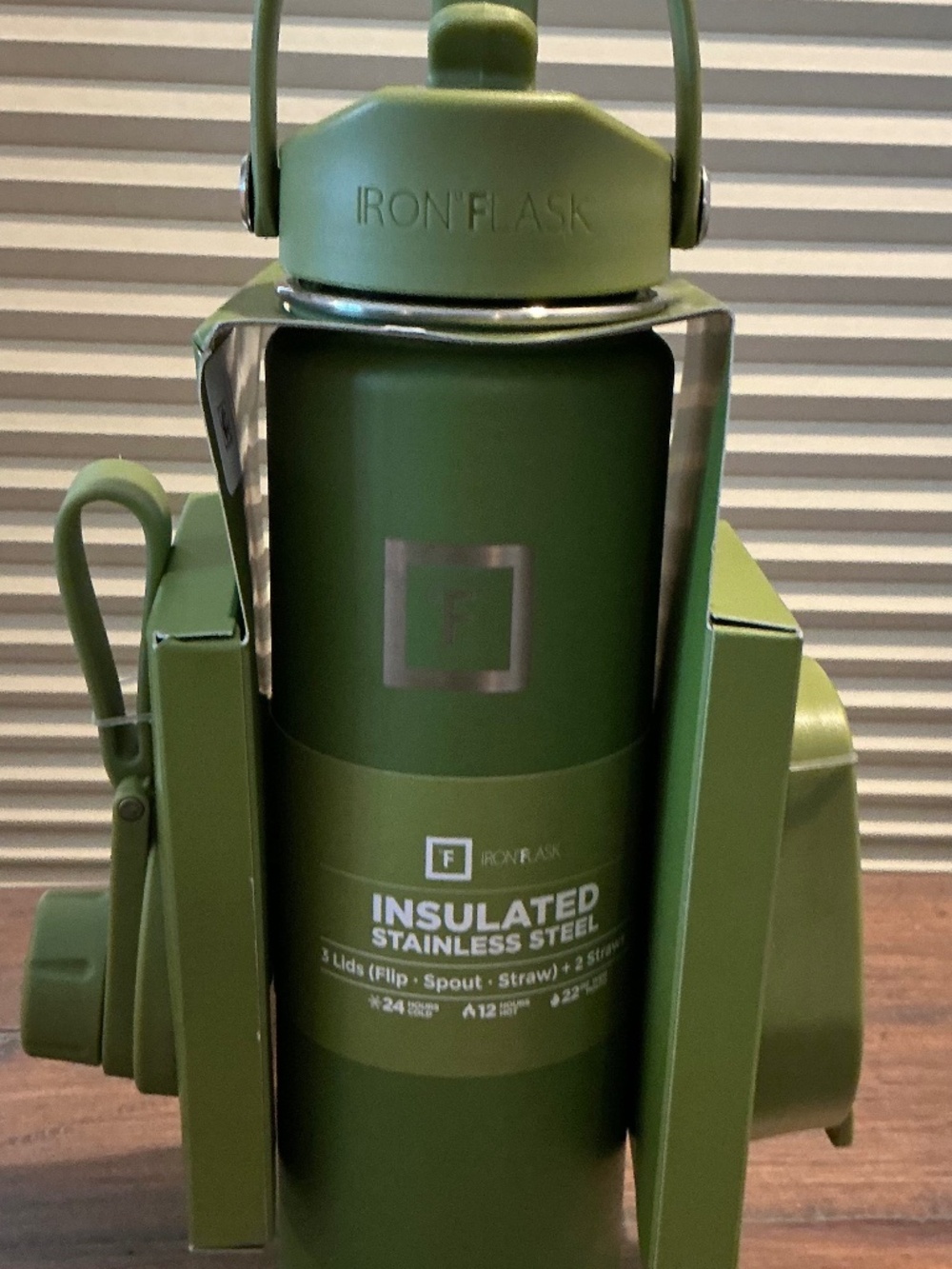 New Iron Flask 22 ounce Stainless Steel Travel Bottle